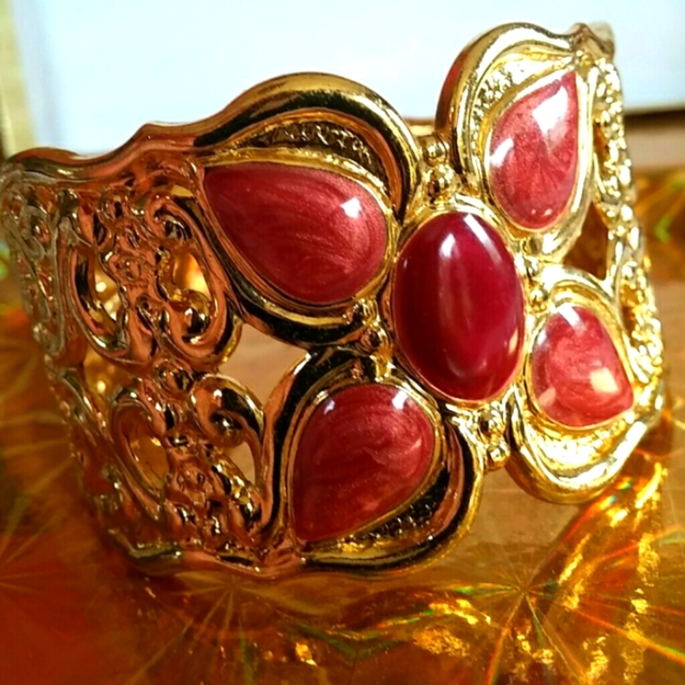 Vintage cuff bracelet - Picture 6 of 6